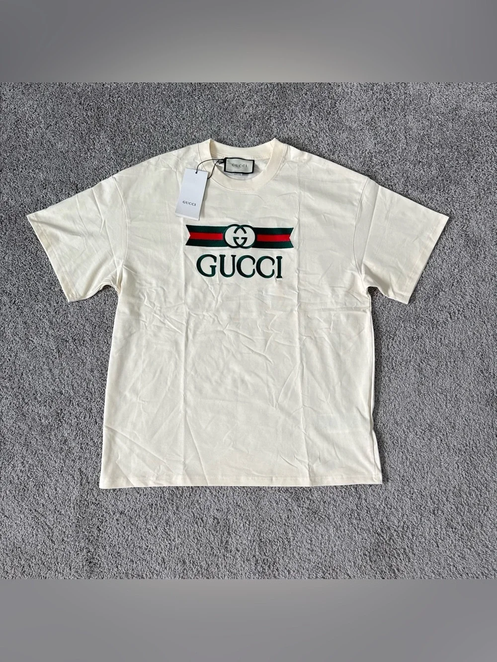 Gucci Cream Short-Sleeve Logo Tee with Red & Green Stripe Size L fits size XL